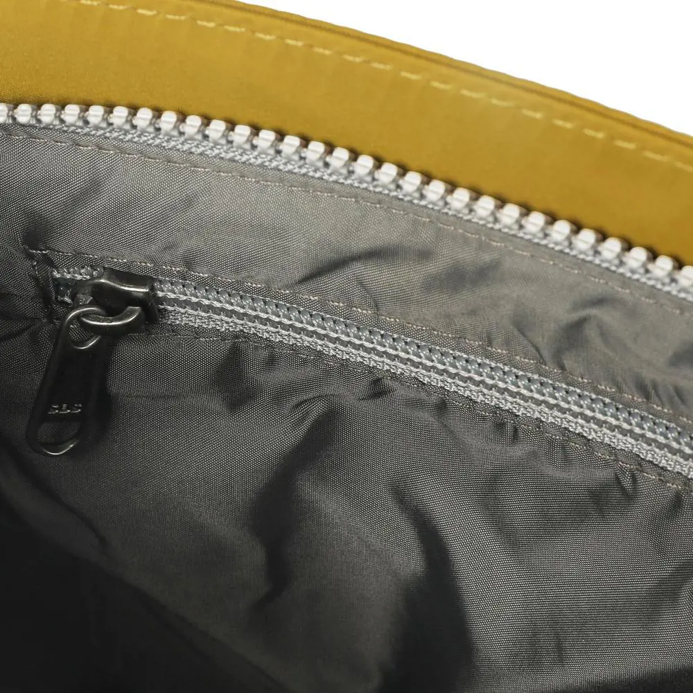ROKA Kennington B Medium Recycled Nylon